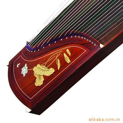 豫章刻瓷：千锤万凿刻出“瓷上丹青”